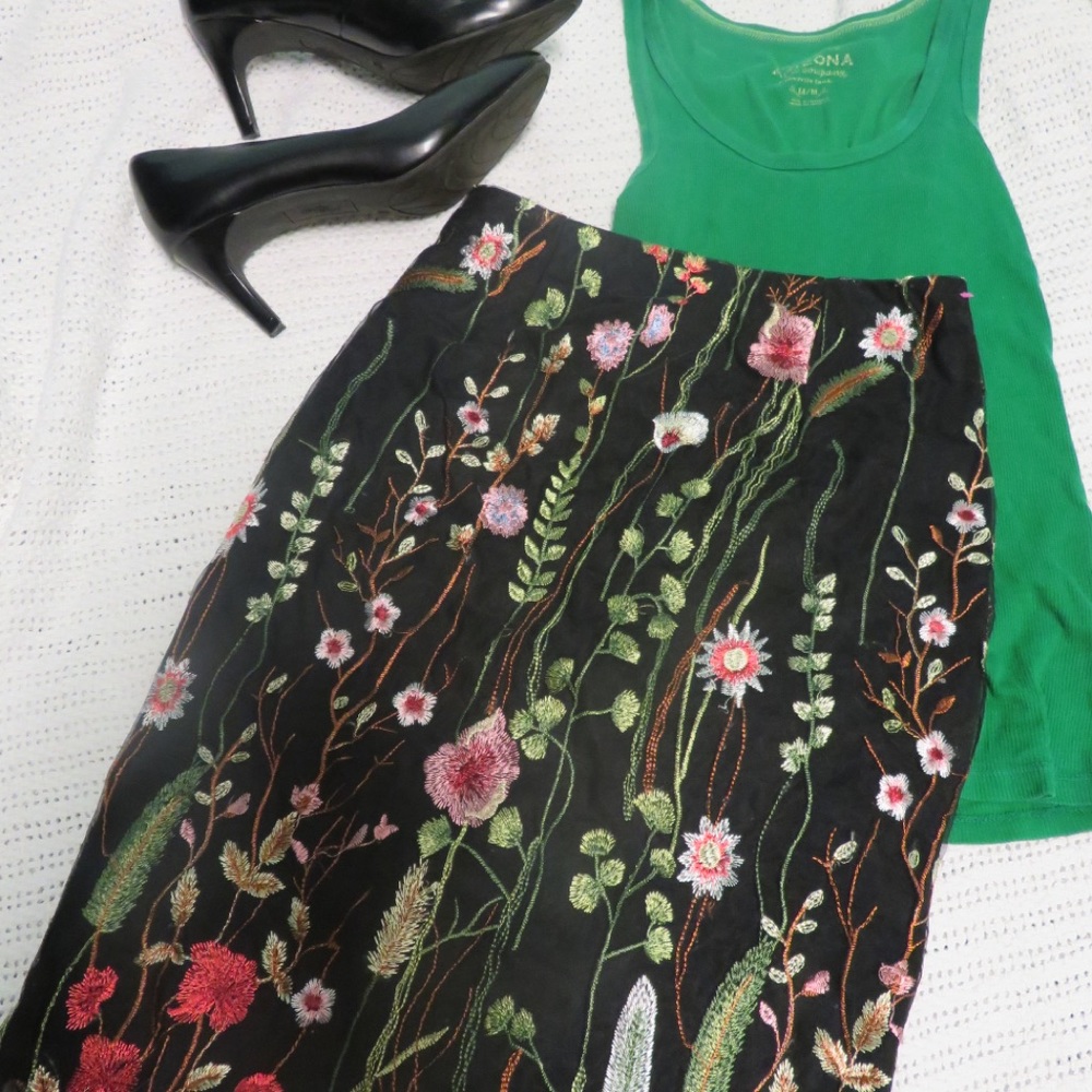 floral embroidered skirt